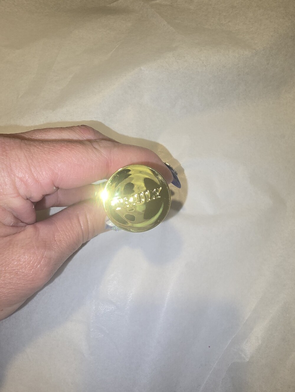 TRULY Hydrating Lip Gloss Glazed Doughnuts - Picture 5 of 6